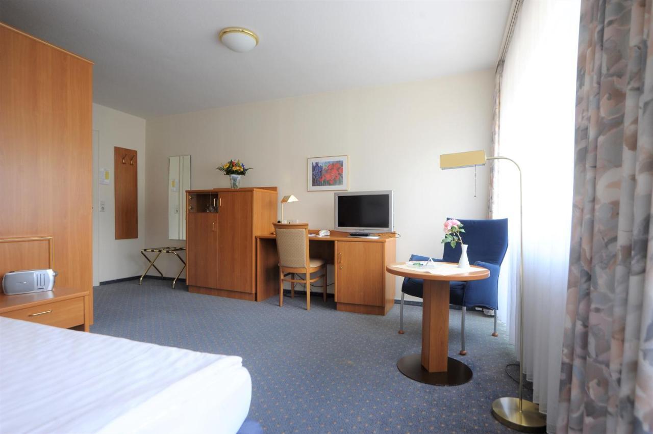 Hotel Rheinland باد اورب المظهر الخارجي الصورة